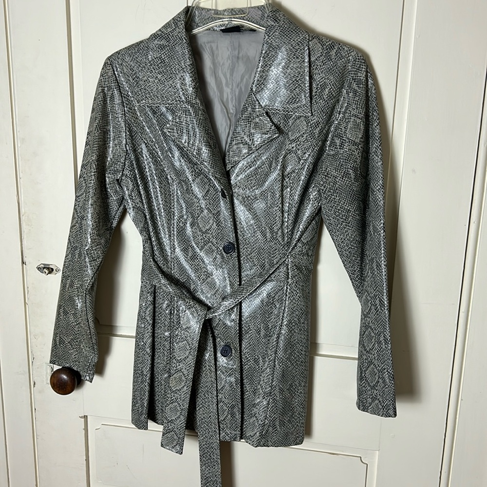 Vintage Exhilaration Faux Reptile Blazer-Med. w/Attached Belt